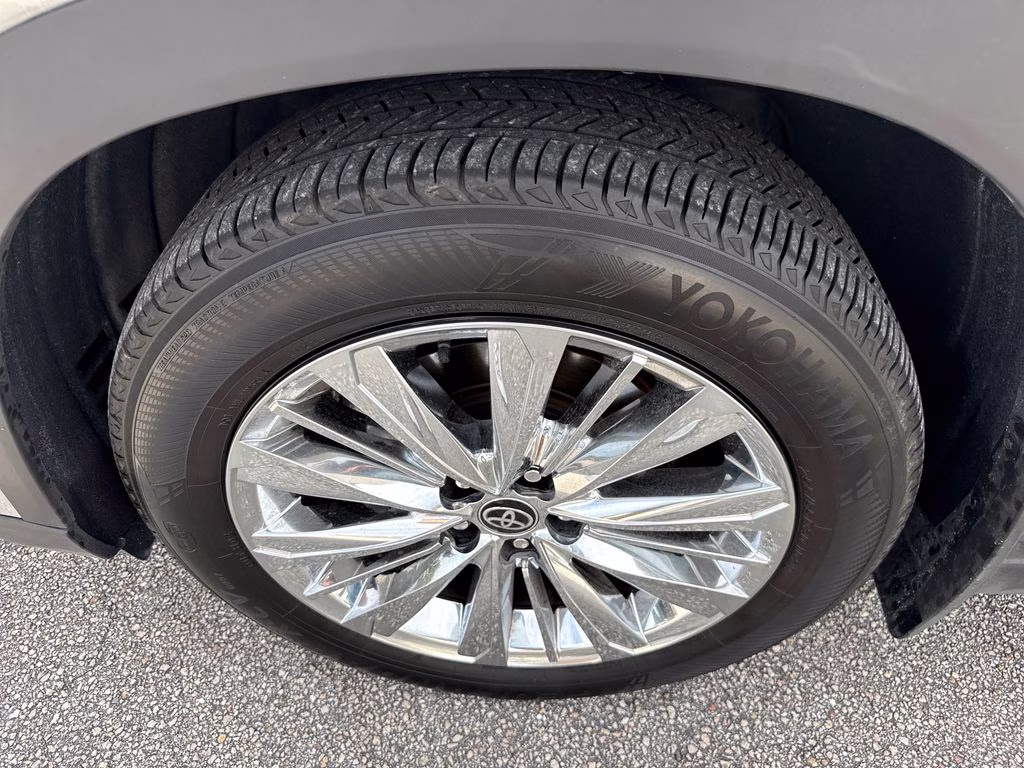 2024 Celestial Silver Metallic Toyota Grand Highlander Platinum AWD SUV