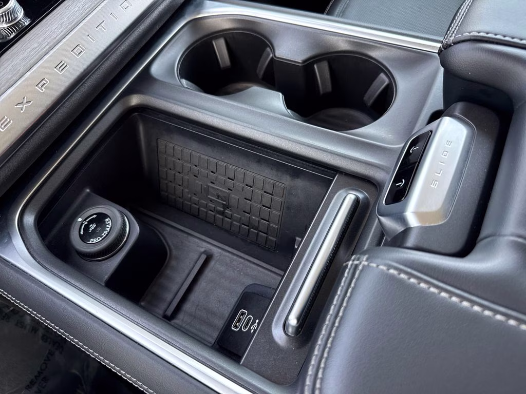 2025 Agate Black Metallic Ford Expedition Max Platinum 4X4 SUV