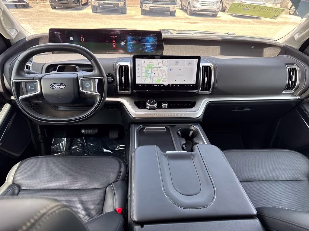 2025 Agate Black Metallic Ford Expedition Max Platinum 4X4 SUV