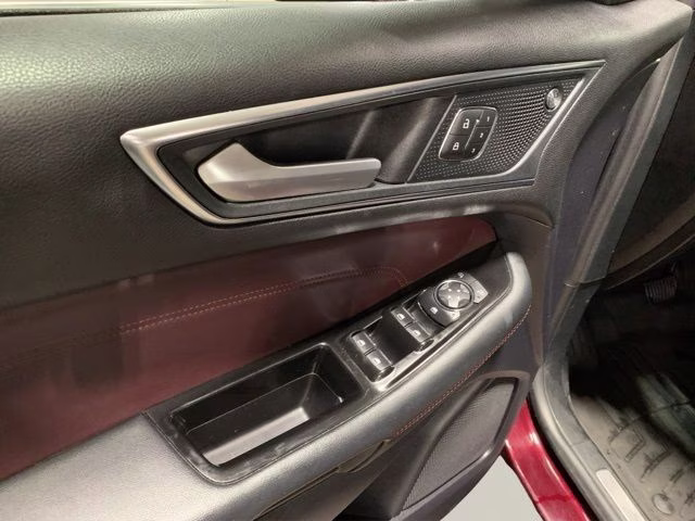 2020 Burgundy Ford Edge Titanium AWD SUV