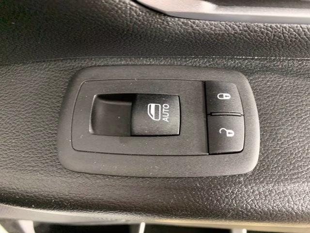 2021 Bright White Clearcoat Ram 1500 Big Horn 4X4 Truck