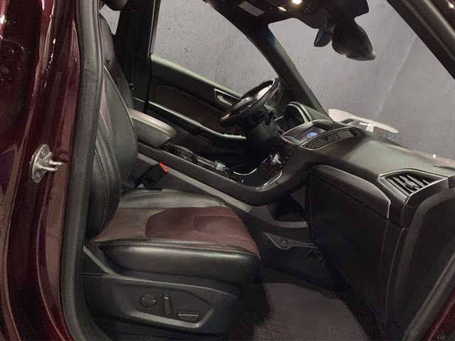 2020 Burgundy Ford Edge Titanium AWD SUV