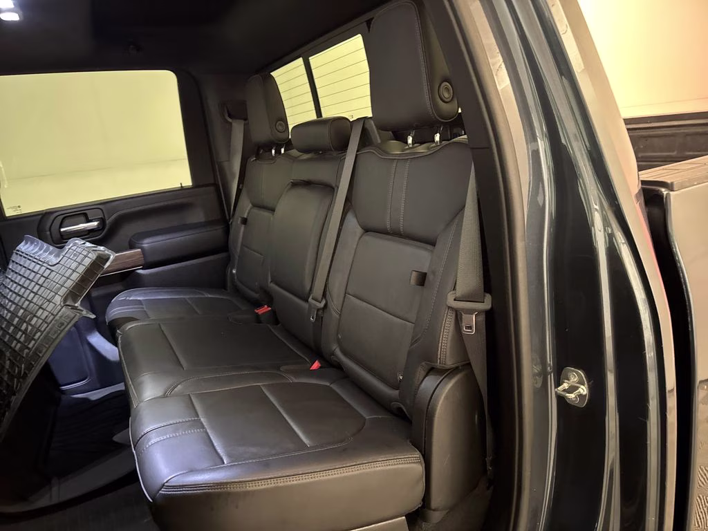 2020 Shadow Gray Metallic Chevrolet Silverado 2500HD High Country 4X4 Truck