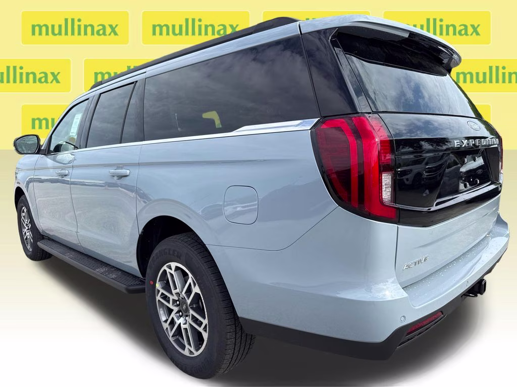 2026 Glacier Gray Metallic Tri-Coat Ford Expedition Max Active RWD SUV