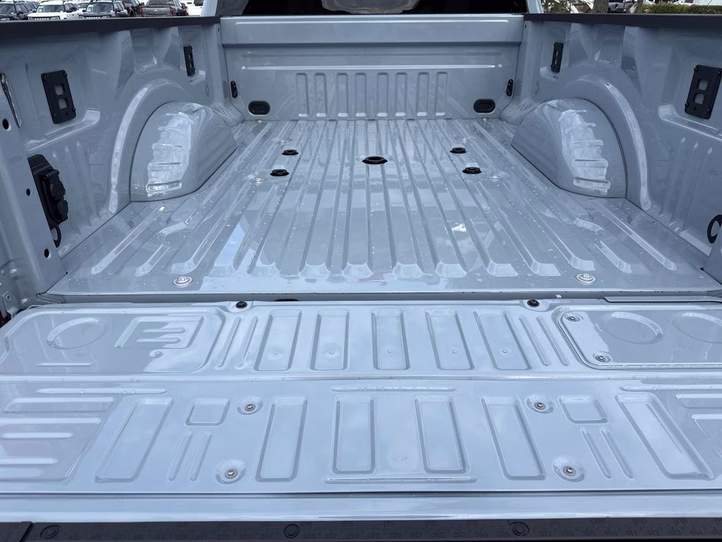 2026 Glacier Gray Metallic Tri-Coat Ford Super Duty F-250 SRW Platinum 4X4 Truck