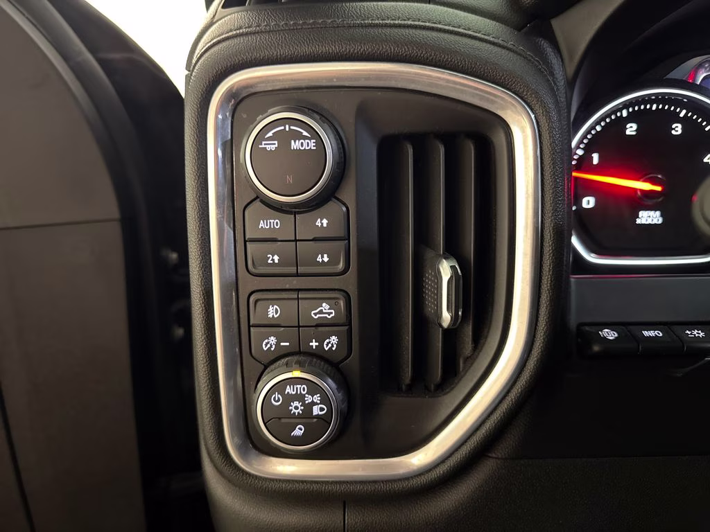 2020 Shadow Gray Metallic Chevrolet Silverado 2500HD High Country 4X4 Truck