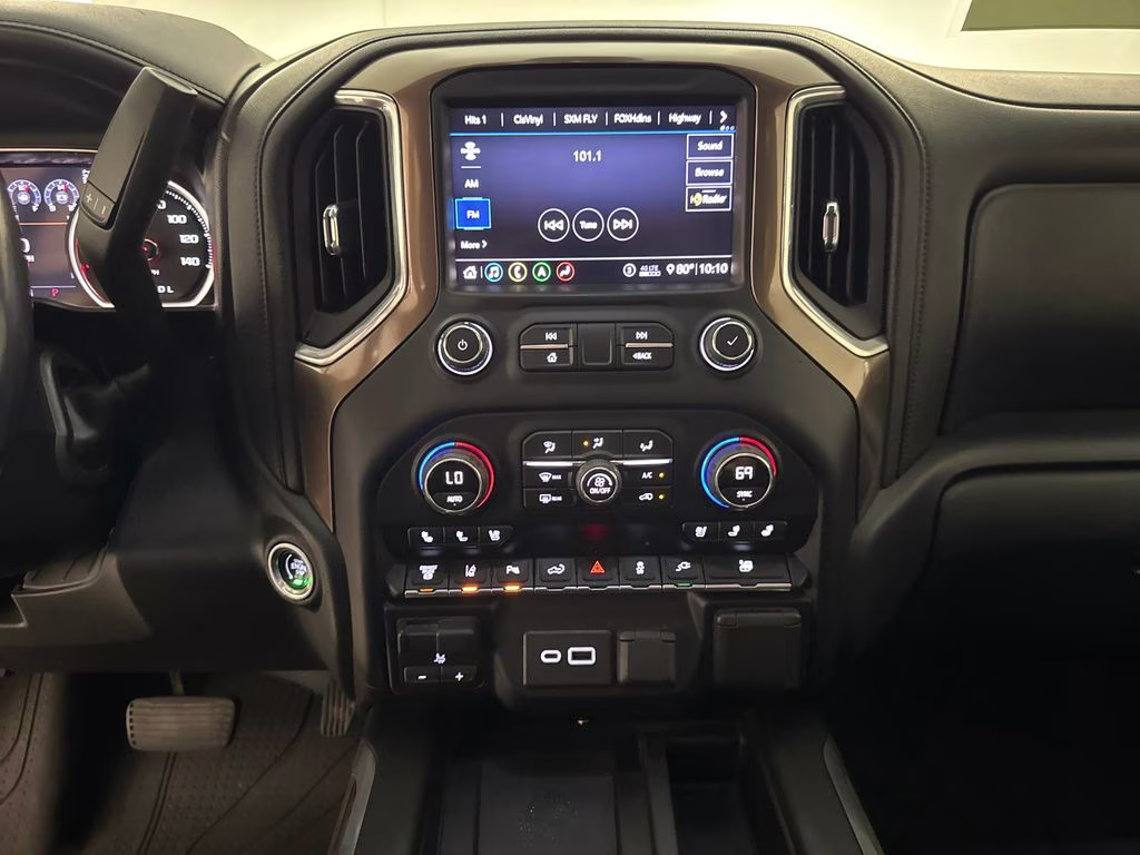 2020 Shadow Gray Metallic Chevrolet Silverado 2500HD High Country 4X4 Truck