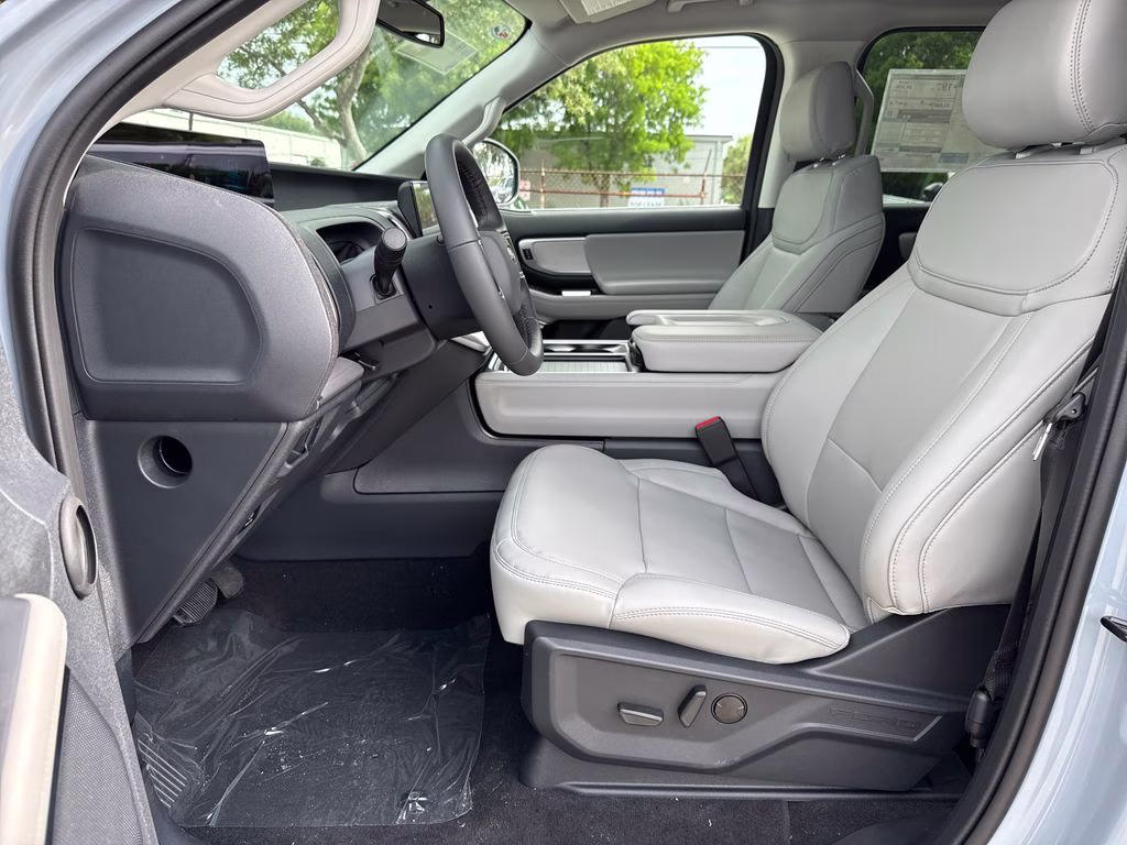 2026 Glacier Gray Metallic Tri-Coat Ford Expedition Max Active RWD SUV