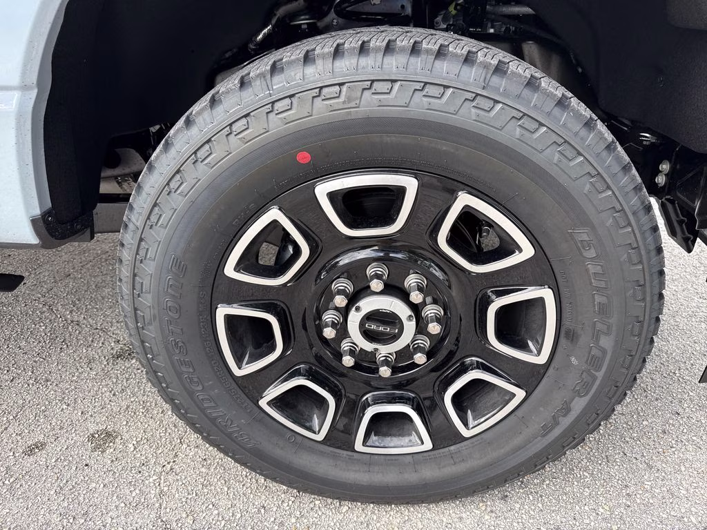 2026 Glacier Gray Metallic Tri-Coat Ford Super Duty F-250 SRW Platinum 4X4 Truck