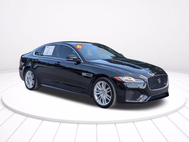 2022 Santorini Black Metallic Jaguar XF R-Dynamic SE AWD Sedan