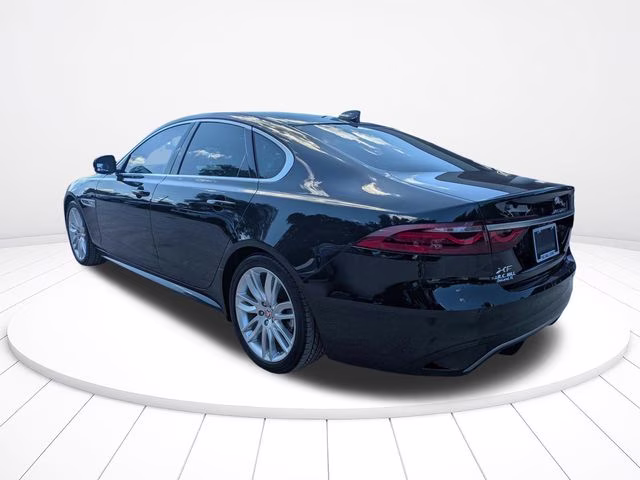 2022 Santorini Black Metallic Jaguar XF R-Dynamic SE AWD Sedan