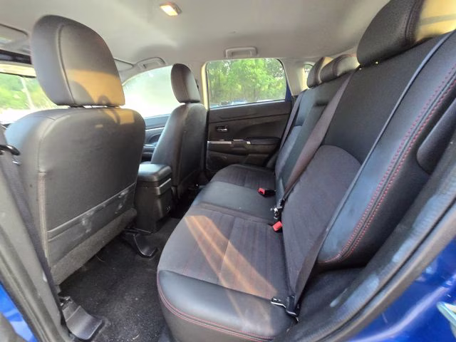 2024 Octane Blue Metallic Mitsubishi Outlander Sport 2.0 SE 4X4 SUV