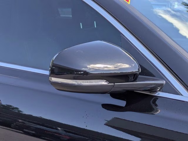 2022 Santorini Black Metallic Jaguar XF R-Dynamic SE AWD Sedan