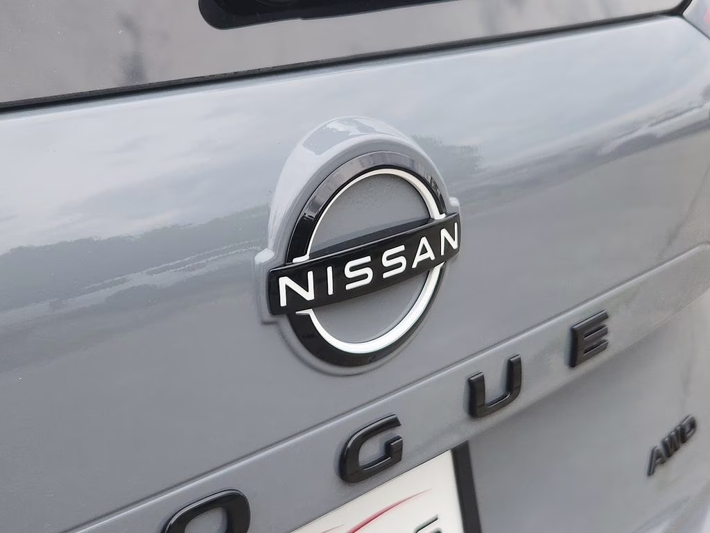 2026 Boulder Gray Pearl Nissan Rogue Dark Armor AWD SUV