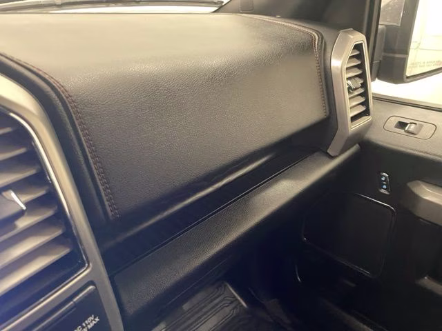 2020 Silver Metallic Ford F-150 Platinum 4X4 Truck