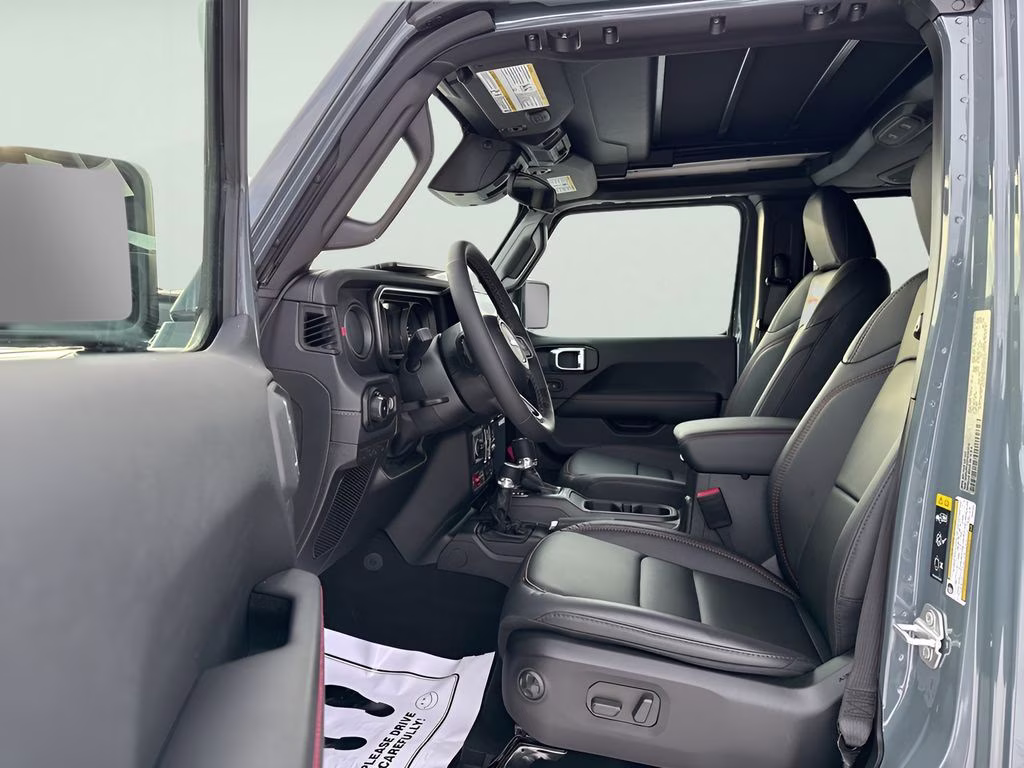 2026 Anvil Clear Coat Jeep Wrangler Rubicon Convenience Group 4X4 SUV