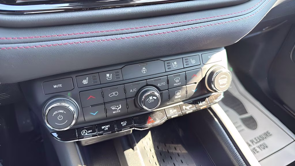 2026 DB Black Crystal Clearcoat Dodge Durango GT Plus AWD SUV