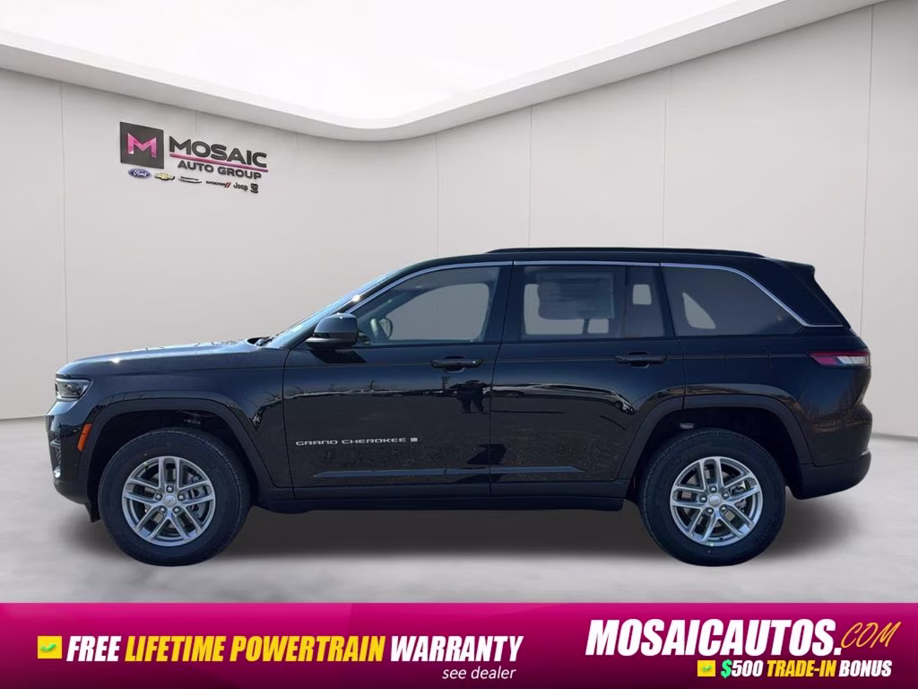 2026 Diamond Black Crystal Pearlcoat Jeep Grand Cherokee Laredo X 4X4 SUV