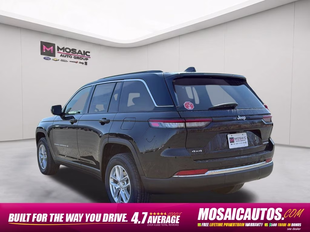 2026 Diamond Black Crystal Pearlcoat Jeep Grand Cherokee Laredo X 4X4 SUV