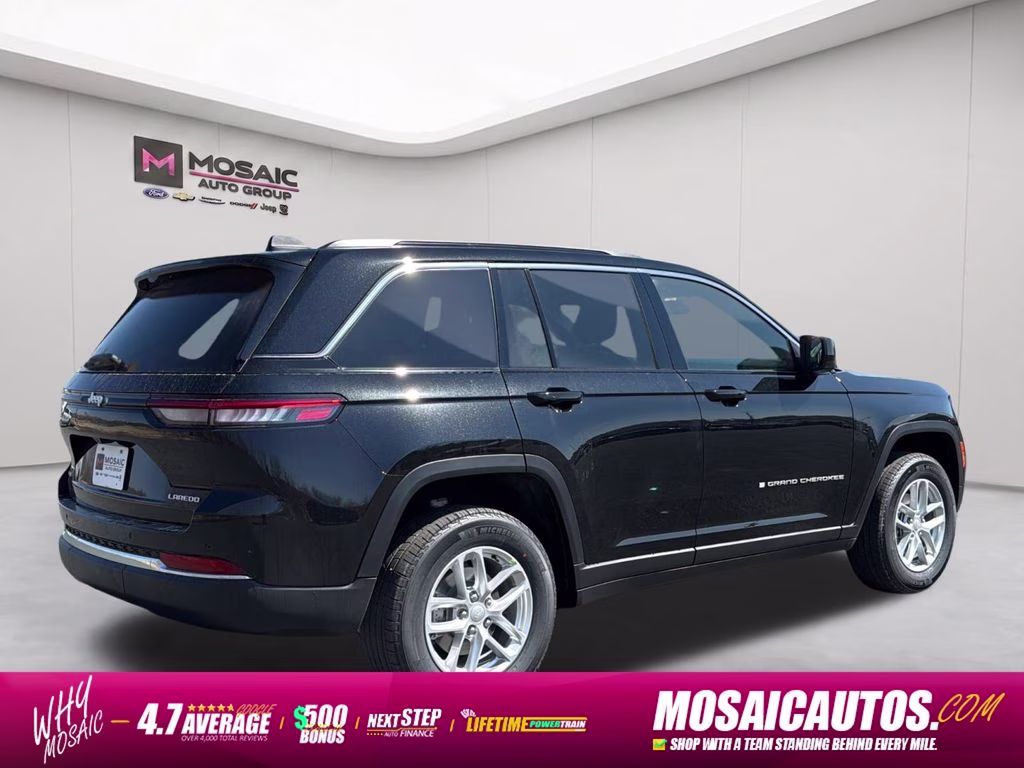 2026 Diamond Black Crystal Pearlcoat Jeep Grand Cherokee Laredo X 4X4 SUV