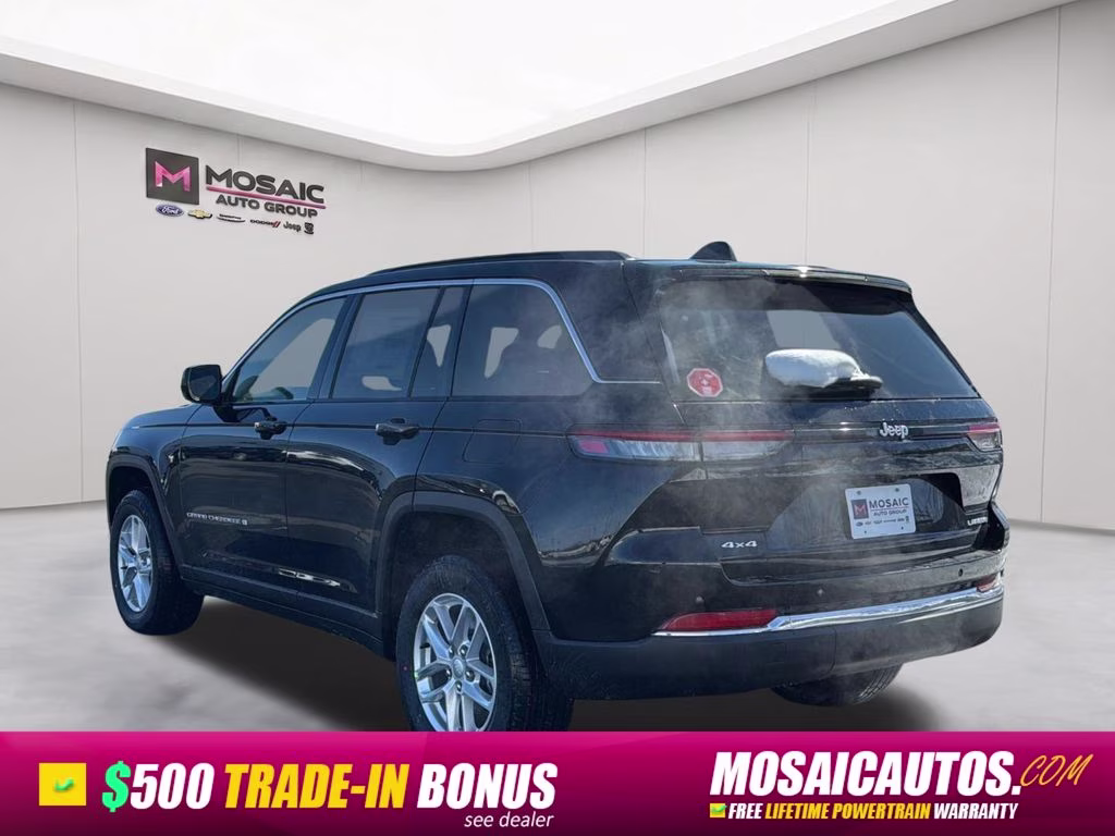 2026 Diamond Black Crystal Pearlcoat Jeep Grand Cherokee Laredo X 4X4 SUV