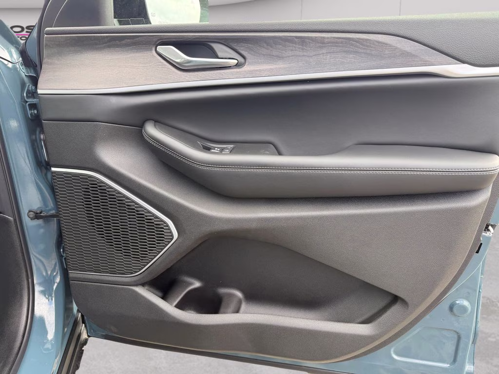 2026 Steel Blue Jeep Grand Cherokee Limited 4X4 SUV