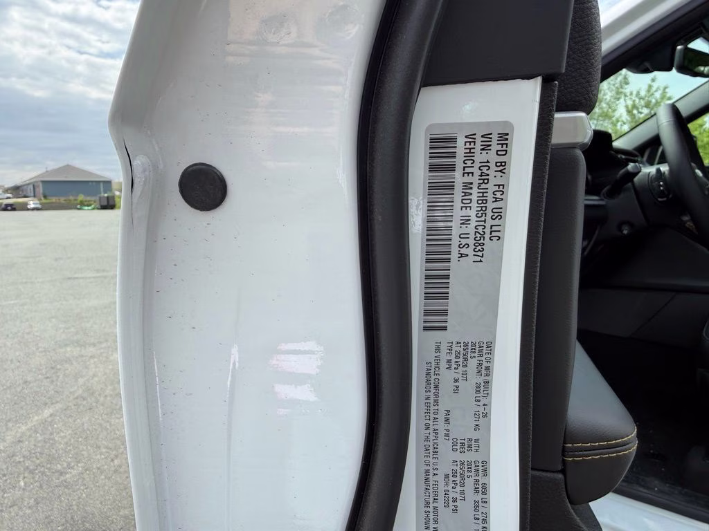 2026 Bright White Clearcoat Jeep Grand Cherokee 4X4 SUV