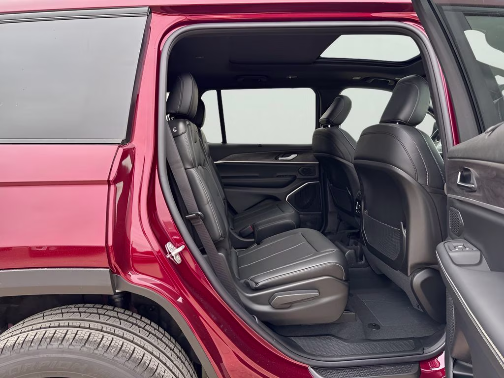 2025 Velvet Red Pearlcoat Jeep Grand Cherokee L Limited Black Appearance Package 4X4 SUV