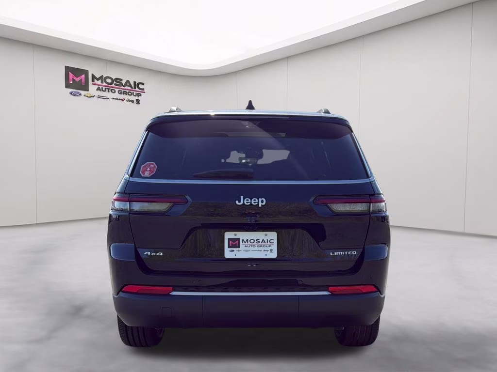 2026 Diamond Black Crystal Pearlcoat Jeep Grand Cherokee L Limited 4X4 SUV