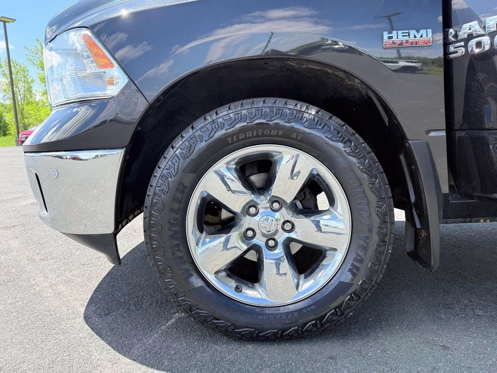 2016 Brilliant Black Crystal Pearlcoat Ram 1500 Big Horn 4X4 Truck