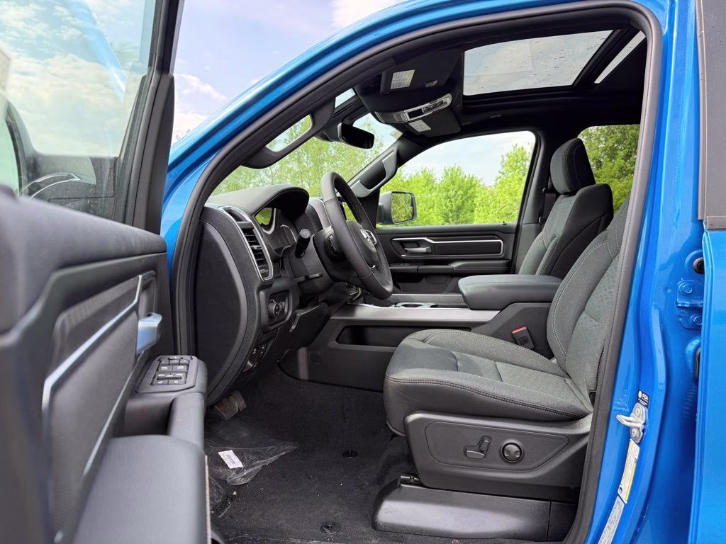 2026 Hydro Blue Pearlcoat Ram 1500 Big Horn/Lone Star 4X4 Truck