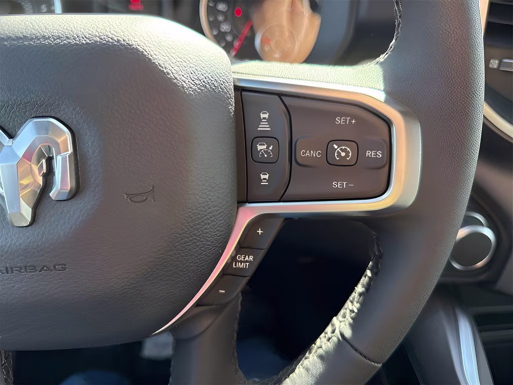 2026 Diamond Black Crystal Pearlcoat Ram 1500 Big Horn Big Horn Package 4X4 Truck