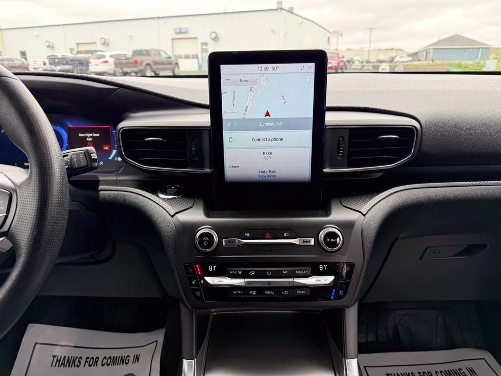 2020 Silver Metallic Ford Explorer ST 4X4 SUV