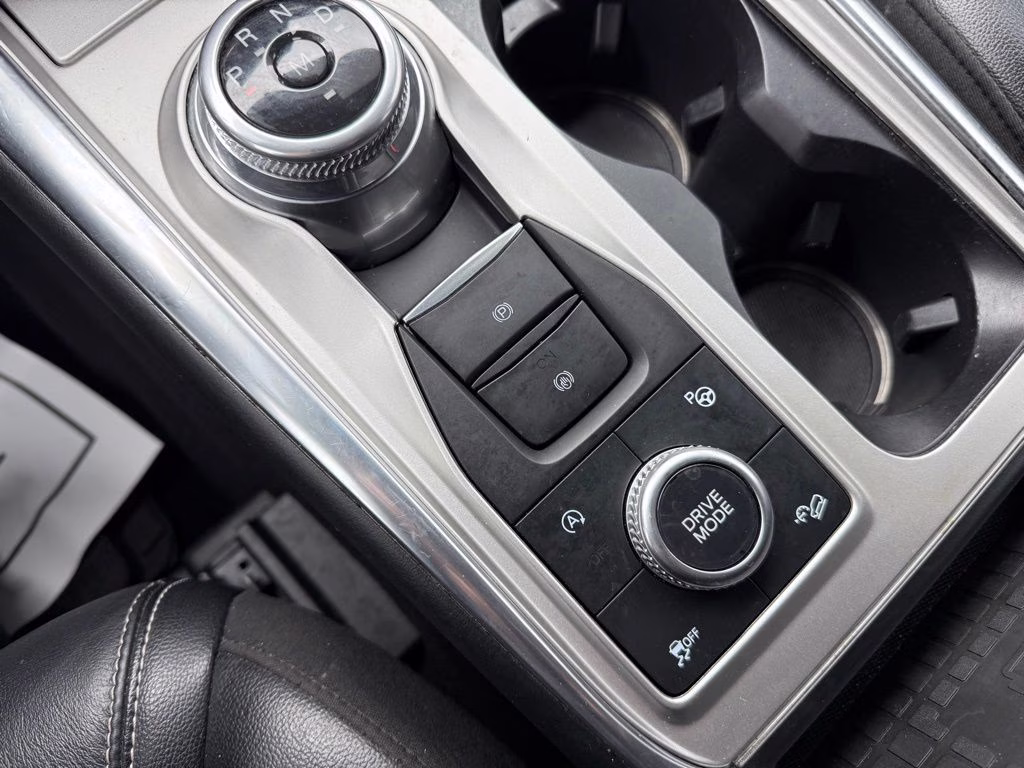 2020 Silver Metallic Ford Explorer ST 4X4 SUV
