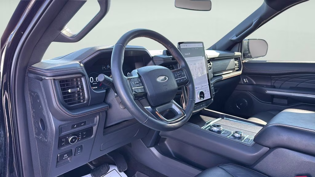 2024 Black Ford Expedition Platinum 4X4 SUV