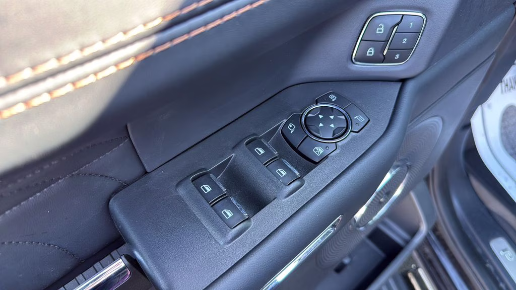 2024 Black Ford Expedition Platinum 4X4 SUV