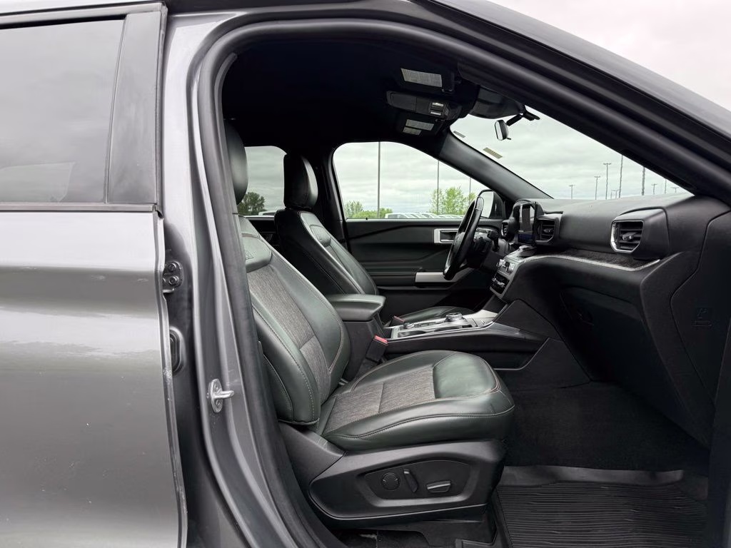 2022 Gray Metallic Ford Explorer Timberline 4X4 SUV