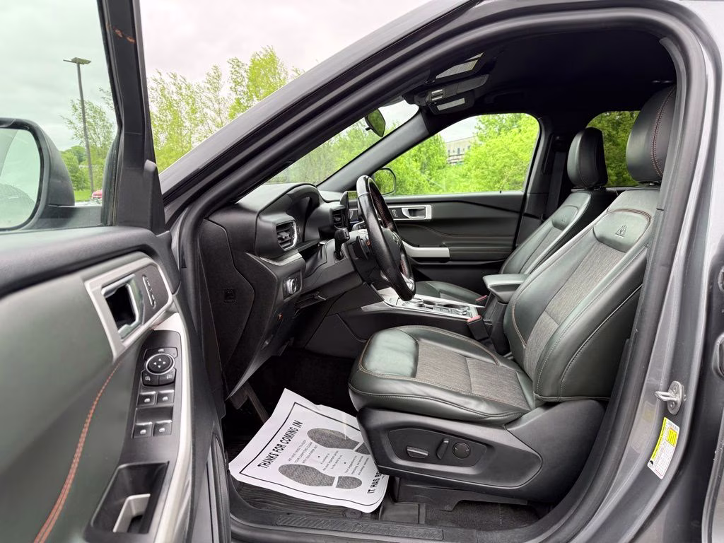 2022 Gray Metallic Ford Explorer Timberline 4X4 SUV