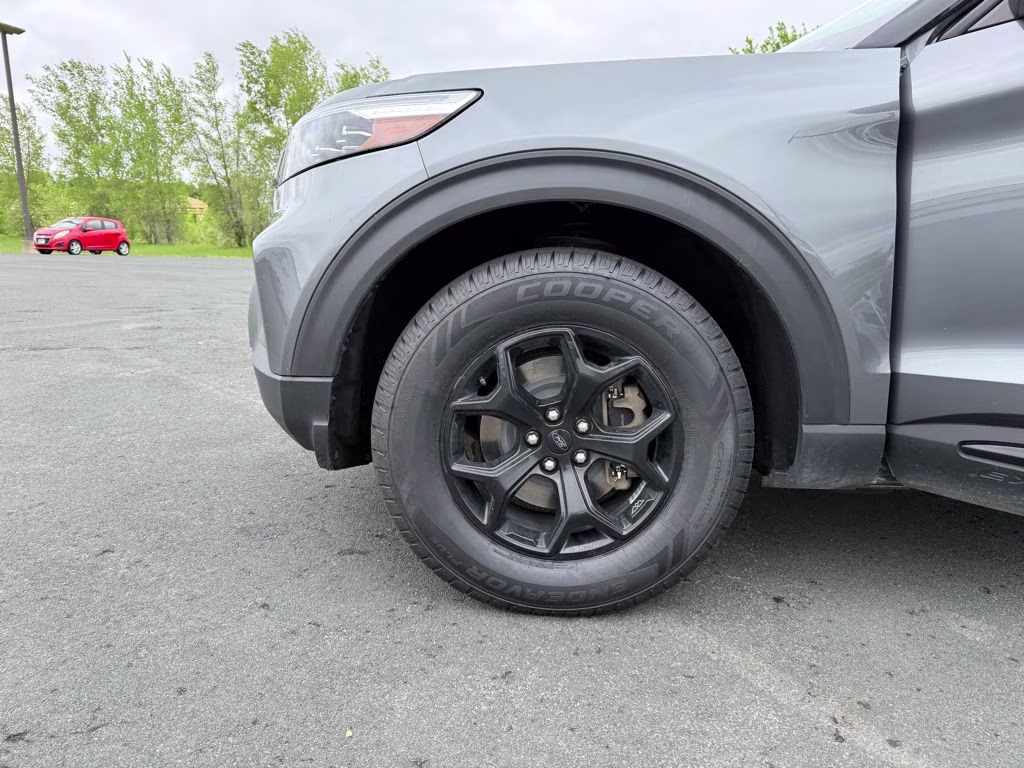 2022 Gray Metallic Ford Explorer Timberline 4X4 SUV