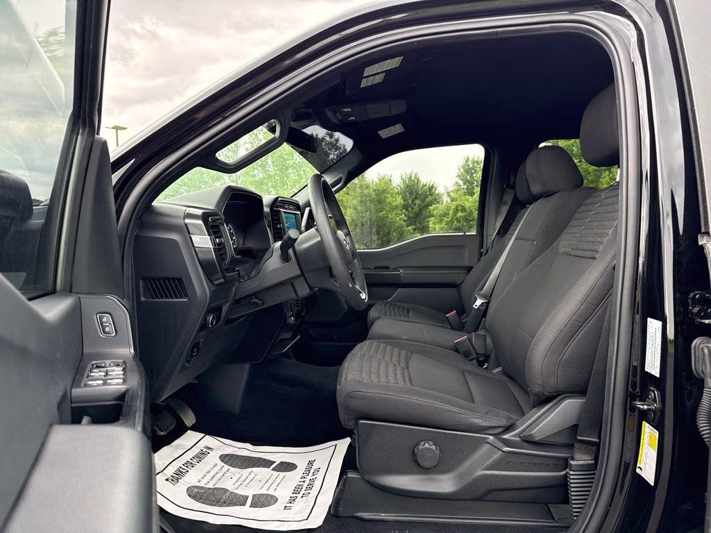 2023 Black Metallic Ford F-150 XL 4X4 Truck