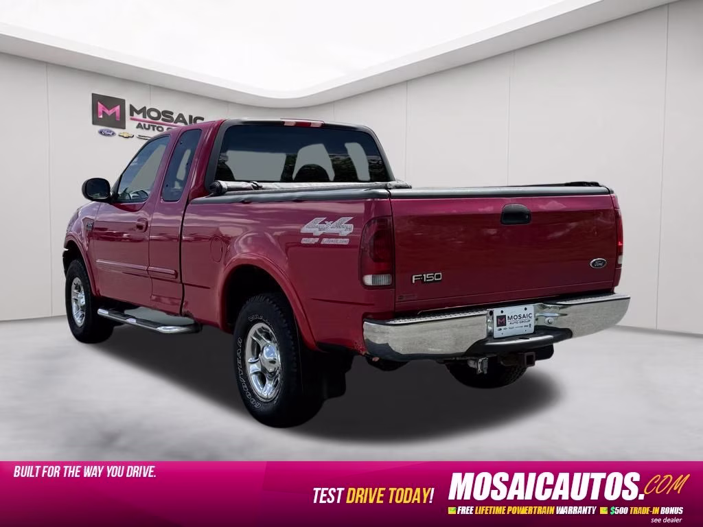 1999 Bright Red Clearcoat Ford F-150 XL 4X4 Truck