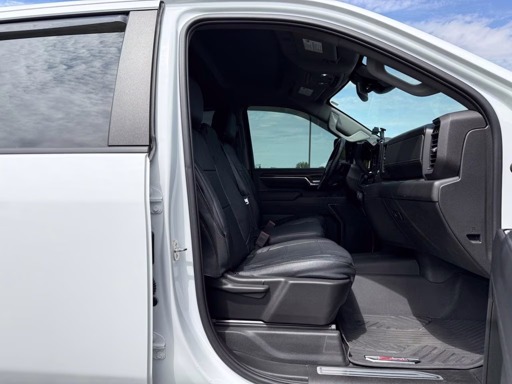 2024 Summit White Chevrolet Silverado 2500HD LT 4X4 Truck