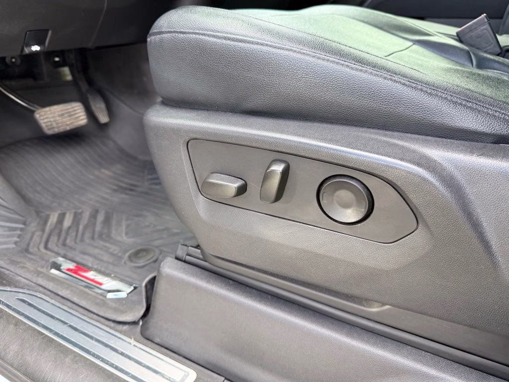 2024 Summit White Chevrolet Silverado 2500HD LT 4X4 Truck