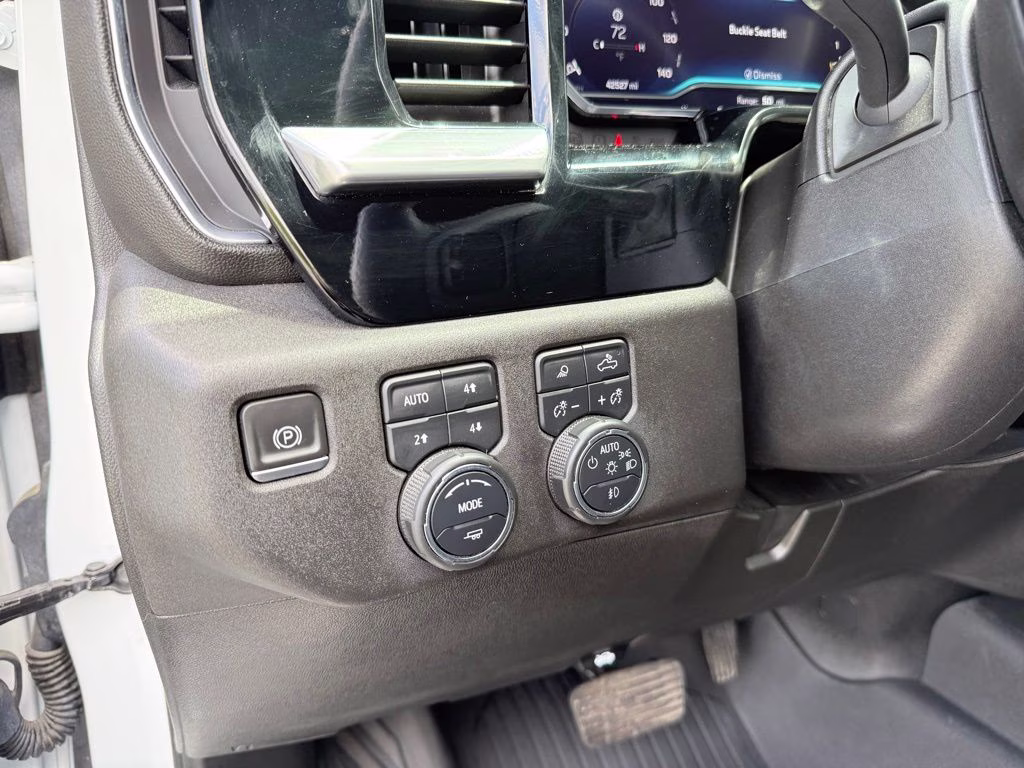 2024 Summit White Chevrolet Silverado 2500HD LT 4X4 Truck