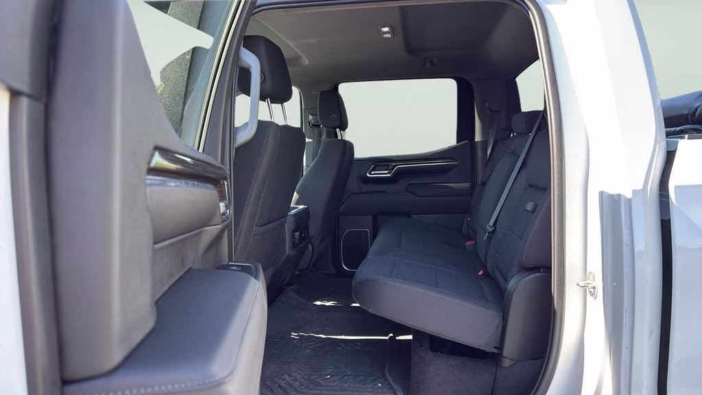 2023 Summit White Chevrolet Silverado 1500 LT 4X4 Truck