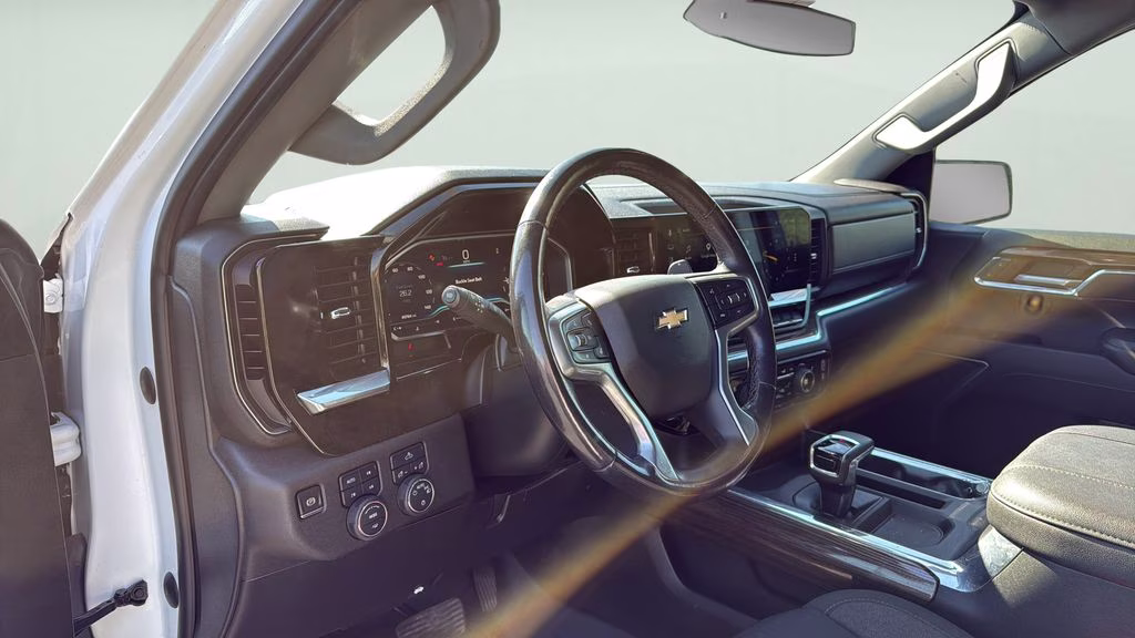 2023 Summit White Chevrolet Silverado 1500 LT 4X4 Truck