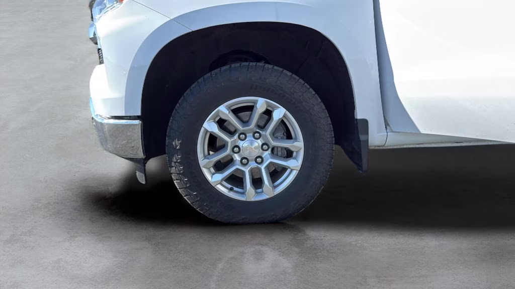 2023 Summit White Chevrolet Silverado 1500 LT 4X4 Truck