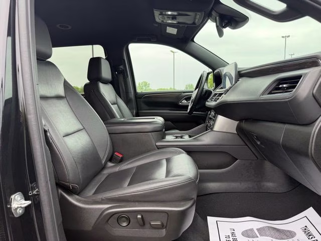 2024 Black Chevrolet Suburban LT 4X4 SUV