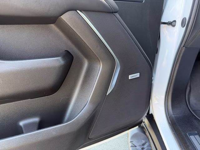 2024 White Chevrolet Suburban Z71 4X4 SUV