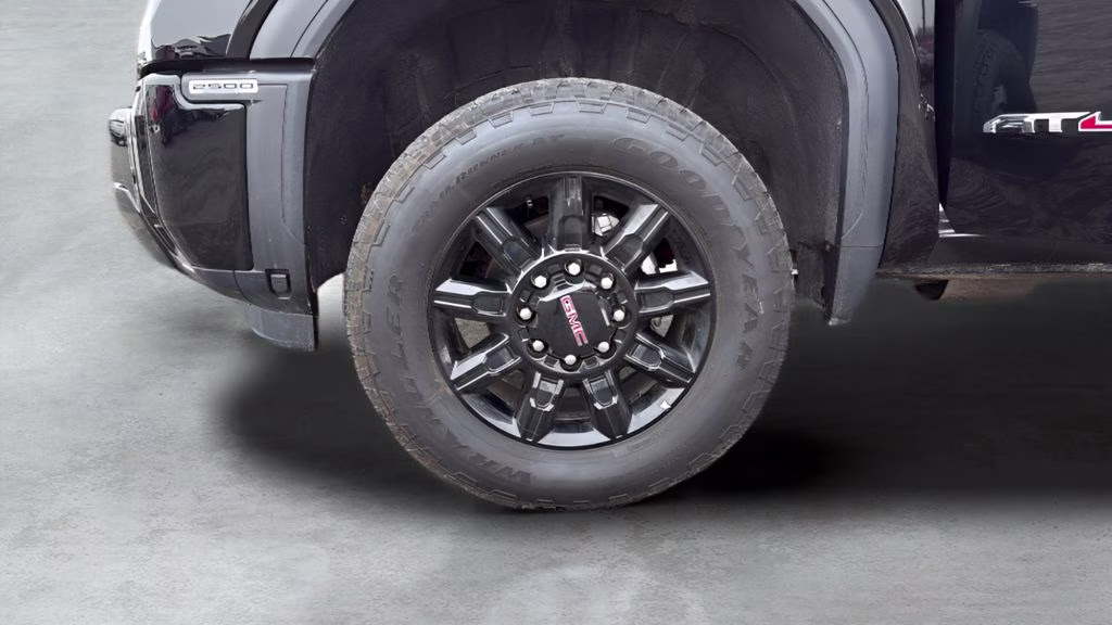 2025 Onyx Black GMC Sierra 2500HD AT4 4X4 Truck